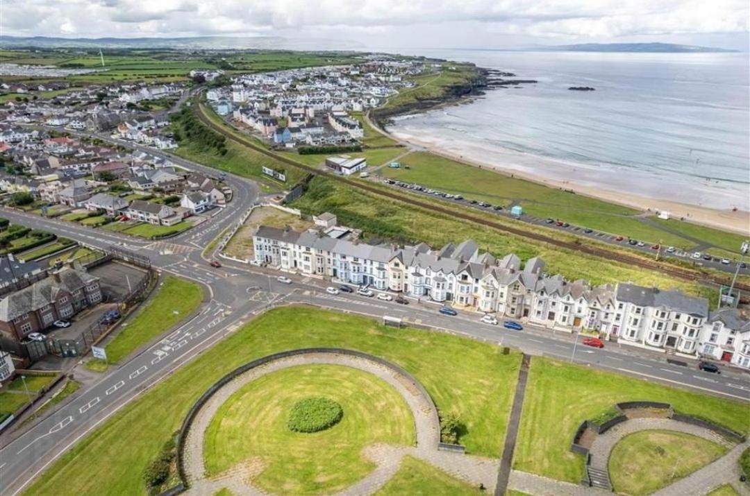 Апартаменти 6 Dunluce Park - Portrush By The Sea Екстер'єр фото