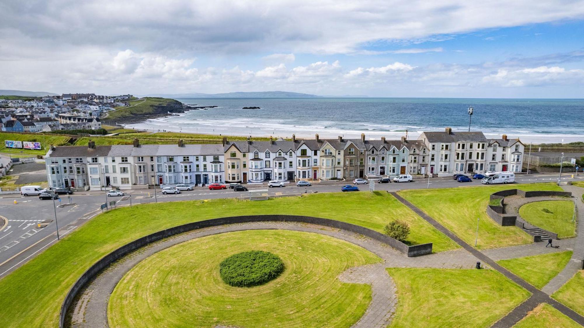 Апартаменти 6 Dunluce Park - Portrush By The Sea Екстер'єр фото